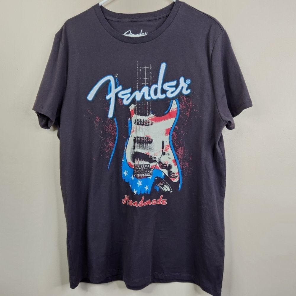 Fender Stars And Stripes 6 String Guitar Short Sleeve Frontside Graphic Tee L